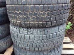 Cooper Avalanche X-Treme. Зимние, шипованные, износ: 40%, 3 шт