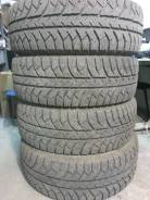 Bridgestone Ice Cruiser 7000. Зимние, шипованные, 2013 год, износ: 5%, 4 шт