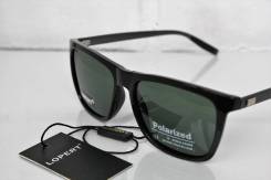 Очки Ray-Ban.