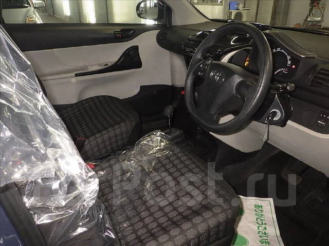 Toyota iQ. ��������, ��������, 1.0 (68��.�.), ������, 13 000����. ��, �/�. ��� ����� �� ������������ ����