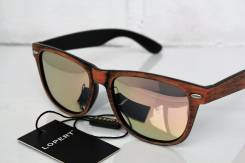 Очки Ray-Ban.