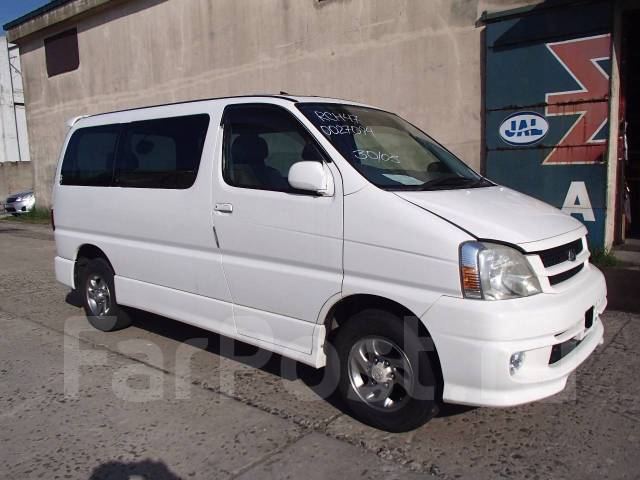 Toyota hiace regius 2001