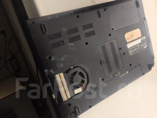 Samsung R519. 15.6", 2,3����, ��� 4 ��, ���� 1���, WiFi: 1, ����������� �� 1��. ����
