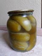 Огурцы.