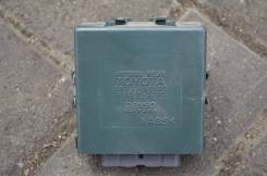 Реле антенны. Toyota Land Cruiser, KDJ90, KDJ95, KZJ90, KZJ95, LJ95, RZJ95, VZJ95 Toyota Land Cruiser Prado, KDJ90, KDJ90W, KDJ95, KDJ95W, KZJ90, KZJ9...