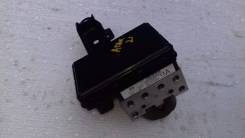 Блок abs. Toyota Avensis Verso, ACM20, CLM20 Toyota Ipsum, ACM21, ACM21W Toyota Picnic Verso, CLM20, ACM20 Двигатели: 1AZFE, 1CDFTV, 2AZFE