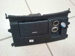Пепельница. Toyota: Previa, Prius, Sai, Crown, Matrix, Passo Sette, Corolla, Crown Majesta, Isis, Vitz, Land Cruiser Prado, Quick Delivery, Highlander...