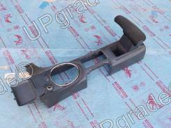 Подлокотник. Lexus IS200, GXE10, JCE10 Lexus IS300, GXE10, JCE10 Toyota IS200, JCE10, GXE10 Toyota Altezza, GXE10W, JCE15W, GXE15W, JCE10W, JCE15, GXE...