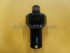Датчик давления масла D4CB, D4AE (фишка) Kia Sorento 03-, Bongo III 04-, Hyundai Grand Starex 07-, Tucson, Kia Sportage 04-, Hyundai Santa Fe, Kia Bon...