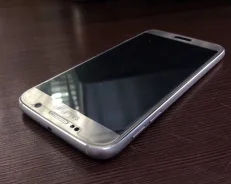 Samsung Galaxy S6. �/�
