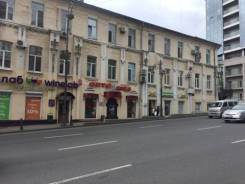 Магазин, салон, офис - 40 м - Витрины - Алеутская - Первая линия. 40 кв. м., улица Алеутская 43, р-н Центр. Дом снаружи