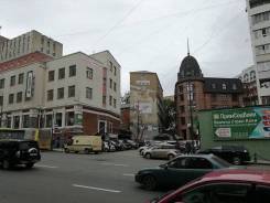 Офис в самом центре Владивостока (10 метров от ТЦ Изумруд, Сбербанка). 31 кв. м., переулок Краснознаменный 5/2, р-н Центр. Дом снаружи