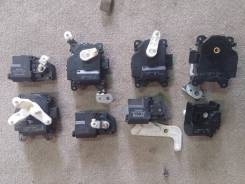 Сервопривод заслонок печки. Honda CR-V, E-RD1, RD2, ABA-RD4, ABA-RD5, RD5, RD4, RD1, CBA-RD7, GF-RD1, LA-RD4, LA-RD5, GF-RD2, CBA-RD6, RD7, RD6, ABARD...