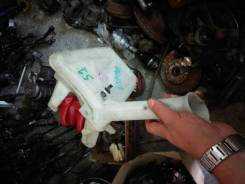 Бачок стеклоомывателя. Toyota Ractis, NCP100, NCP105, SCP100 Toyota Vitz, KSP90, NCP91, NCP95, SCP90 Двигатели: 1NZFE, 2SZFE, 1KRFE, 2NZFE