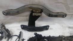 Балка под кпп. Subaru Forester, SG9, SG, SG5