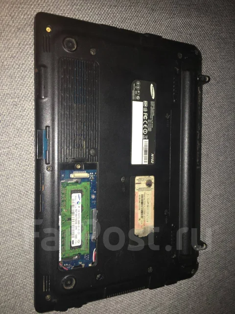 Samsung N102. 10.1", ��� 2048 ��, ���� 250���, WiFi: 1, Bluetooth: 1, ����������� �� 3��. ����