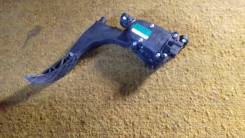 Педаль газа. Seat Ibiza, 6J1, 6J5, 6J8, 6L1 Seat Leon, 1M1, 1M2 Seat Toledo, 1M1, 1M2, KG3 Seat Cordoba, 6L2, 6L5 Volkswagen: Gol, Amarok, Beetle, Pol...