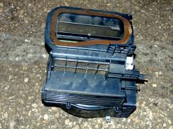 Корпус моторчика печки. Mazda MPV, LWEW Двигатели: FS, FSDE