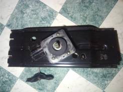 Крепление запасного колеса. Jeep Grand Cherokee, WK2, WH, WK