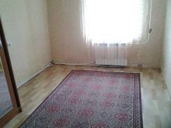 2-комнатная, улица Краснознамённая 24/1. ДОСА, частное лицо, 47 кв. м. Комната