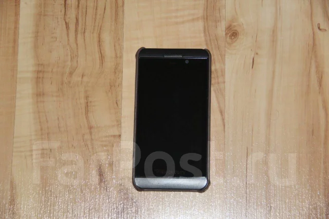 BlackBerry Z10. �/� ����