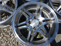Oasis. 6.5x15", 4x100, ET35, �� 72���. ����