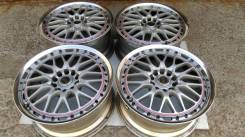RAYS VOLK RACING. 8.0x17, 5x114.30, ET40, ЦО 70,0 мм.
