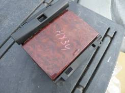 Подстаканник. Nissan Cedric, HY34