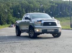 Toyota Tundra. автомат, 4wd, 4.7 (280 л.с.), бензин, 110 тыс. км