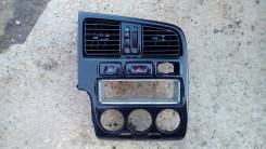 Консоль панели приборов. Nissan Primera, P11E, P11