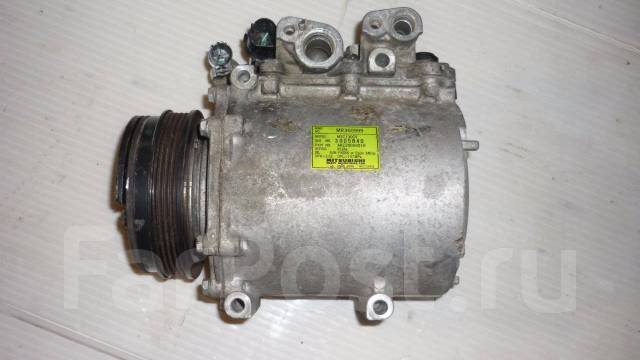 Насос кондиционер мицубиси паджеро 2005 год. Кондиционер паджеро 3. Митсубиси паджеро 2 компрессор кондиционера. Компрессор кондиционера паджеро 4. Компрессор кондиционера mitsubishi pajero.