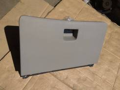 Бардачок. Toyota Crown Majesta, JZS171, JZS173, GS171, JKS175, UZS171, UZS173, UZS175, JZS179, JZS175, JZS177 Двигатели: 2JZGE, 1JZFSE, 1UZFE, 2JZFSE...