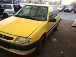 Щиток приборов (приборная панель) Citroen Saxo