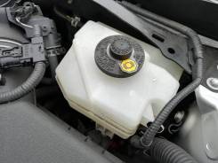 Бачок для тормозной жидкости. Toyota Camry, AVV50 Двигатель 2ARFXE
