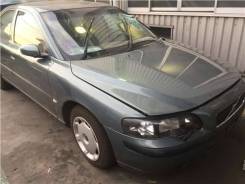 Бампер Volvo S60, передний