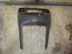 Консоль панели приборов. Nissan Primera, P12E Двигатели: QG16DE, YD22DDT, F9Q, QR20DE, QG18DE