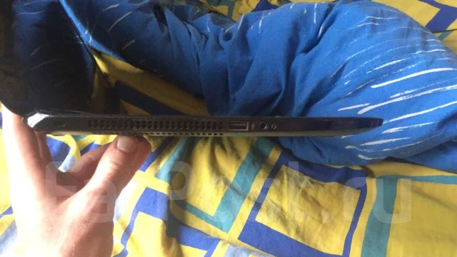 HP Pavilion Sleekbook 15-b100er. 15.6", 1,9����, ��� 4 ��, ���� 320���, WiFi: 1, Bluetooth: 1, ����������� �� 1��. ����
