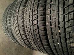 Dunlop SP Winter ICE 01. Зимние, шипованные, износ: 10%, 4 шт