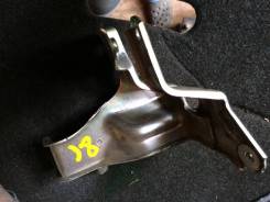 Крепление воздушного фильтра. Toyota Ractis, NCP120, NCP125 Toyota Vitz, NCP131 Двигатель 1NZFE