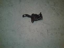 Ручка открывания бензобака. Toyota Corolla Spacio, AE115, AE111, AE111N Toyota Sprinter Carib, AE114, AE115, AE111 Toyota Corolla, CE110, WZE110, CDE1...