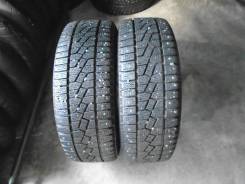 Kumho I'Zen Stud KW11. Зимние, шипованные, износ: 10%, 2 шт