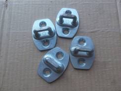 Фиксатор тяги замка. Toyota Harrier, ACU30, ACU35, GSU30, GSU31, GSU35, MCU30, MCU31, MCU35 Lexus RX330, GSU30, GSU35, MCU35 Lexus RX350, GSU30, GSU35...