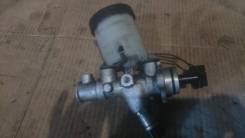 Цилиндр главный тормозной. Mazda Demio, DW3W, DW5W Двигатели: B3E, B3ME, B5E, B5ME