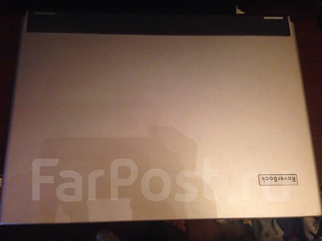 Roverbook Voyager. 15.4", 1,7����, ��� 1024 ��, ���� 120���, ����������� �� 2��. ����