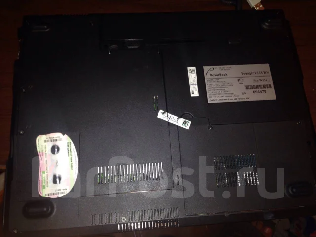 Roverbook Voyager. 15.4", 1,7����, ��� 1024 ��, ���� 120���, ����������� �� 2��. ����