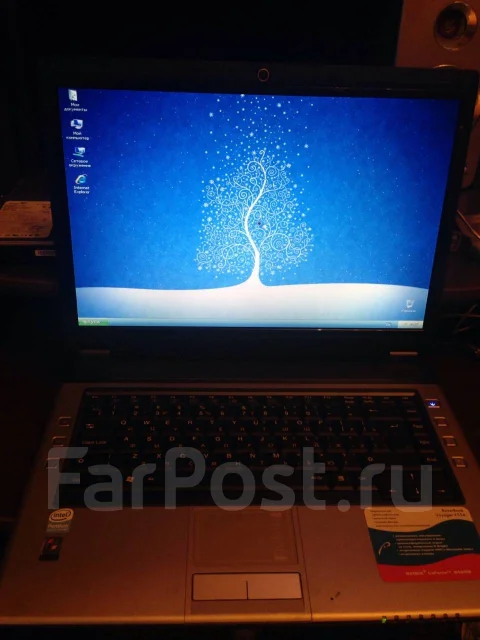 Roverbook Voyager. 15.4", 1,7����, ��� 1024 ��, ���� 120���, ����������� �� 2��. ����