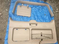 Обшивка двери. Toyota Land Cruiser Prado