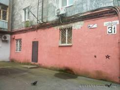 НЕдорого! Отдельный вход. 204 м в центре города. Улица Прапорщика Комарова 31, р-н Центр, 204 кв. м.