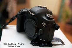 Canon EOS 5D Mark III. 20 и более Мп, зум: без зума