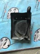 Кронштейн под аккумулятор. Toyota Chaser, JZX100, GX100, SX90, LX90, LX100, GX90, JZX90, SX100 Toyota Mark II, LX90, GX90, GX100, JZX100, JZX90, SX90...